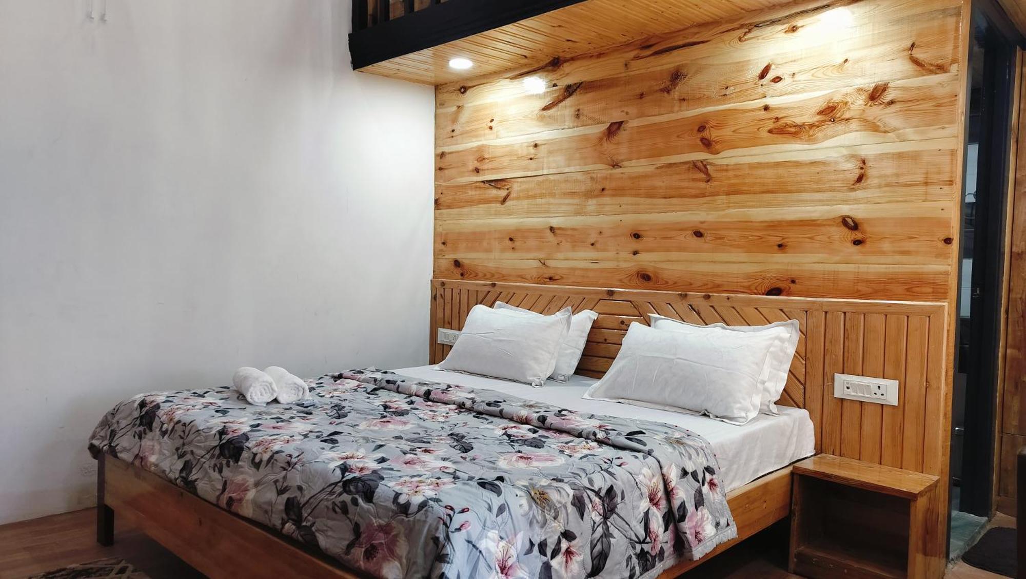 Baikunth Homes Dalhousie Exterior foto